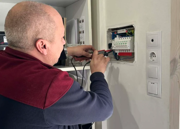 Villanyszerelés és elektromos biztonság – SOS hibaelhárítással - Balian Depo Kft.